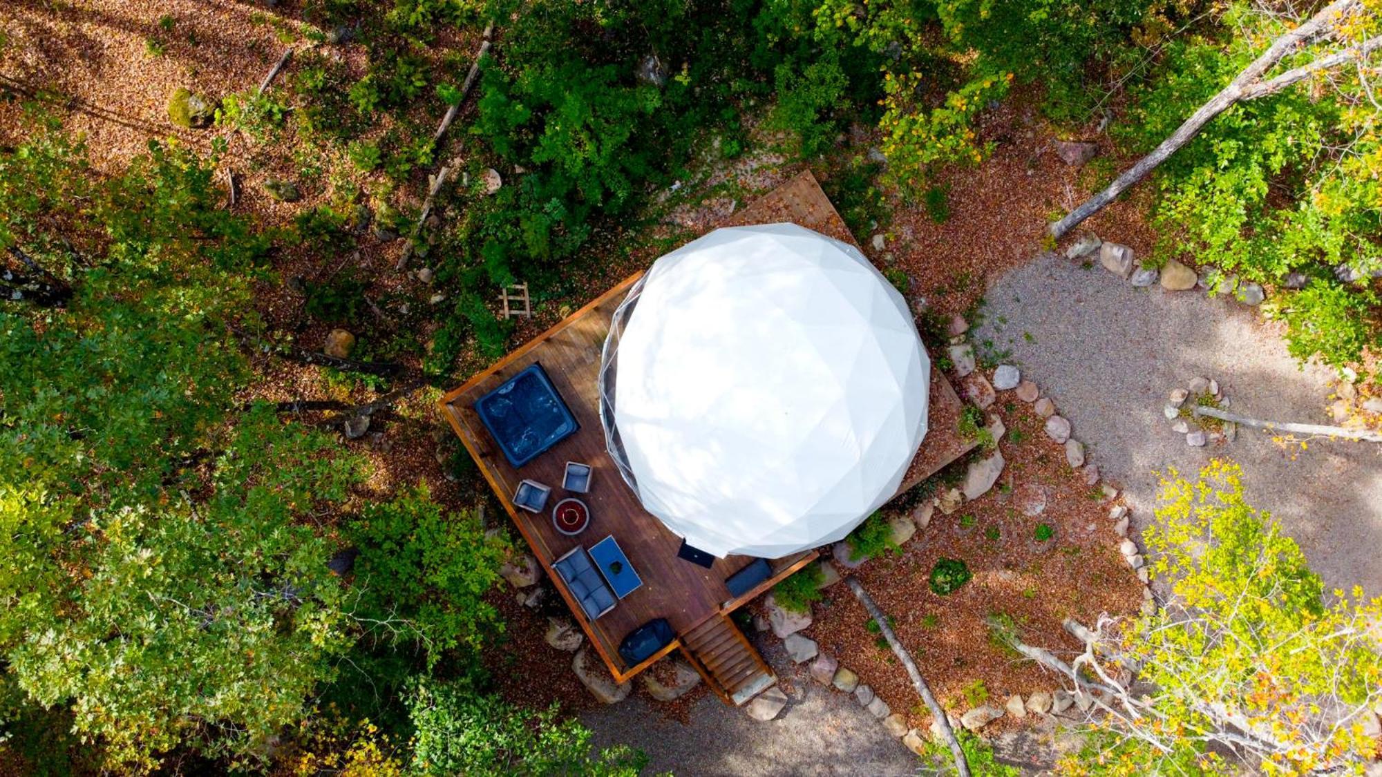 Brownsburg Dome Le Montagnardヴィラ エクステリア 写真